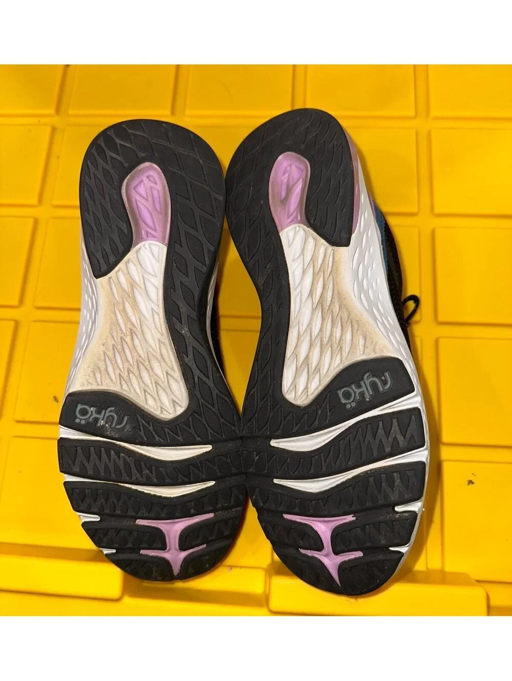 Ryka tennis shoes size 6.5M